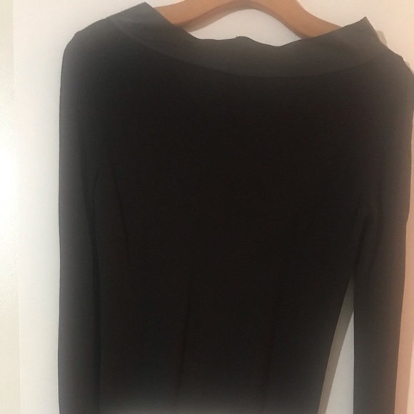 Top - Picture 2 of 4